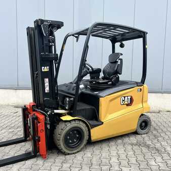 Elektro čtyřkolový VZV 2020  CAT Lift Trucks EP35N-80E (1)