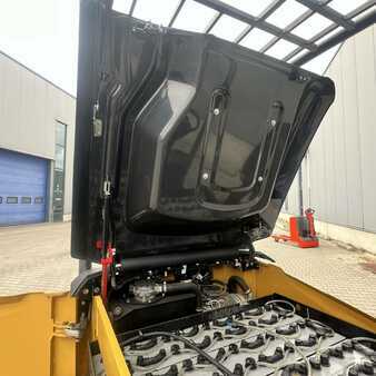 Elektro čtyřkolový VZV 2020  CAT Lift Trucks EP35N-80E (16)