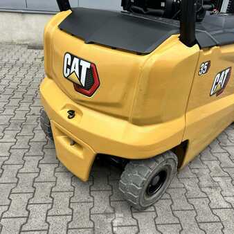 Elektro čtyřkolový VZV 2020  CAT Lift Trucks EP35N-80E (21)