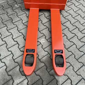 Nízkozdvižný vozík 2015  Linde T16 (1152) (11)
