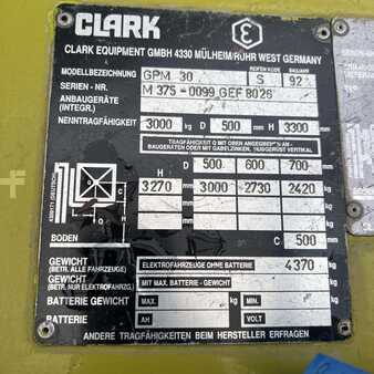 Gas gaffeltruck 1992  Clark GPM30 (18)