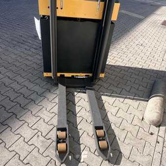 Fahrerstandstapler 2017  Unicarriers 160SDTFV540 AJN (16)