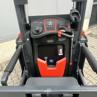 Vertical order pickers 2023  Linde V10-02 (5212) (2)