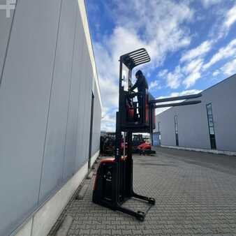Vertical order pickers 2023  Linde V10-02 (5212) (6)