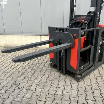 Vertical order pickers 2023  Linde V10-02 (5212) (4)