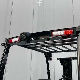 Sähkö - 4 pyör 2019  Hyundai HX50B-9 (23)