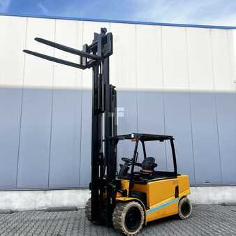 Sähkö - 4 pyör 2019  Hyundai HX50B-9 (31)