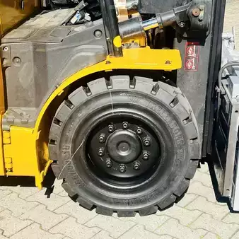 Elektromos 4 kerekű 2018  Hyundai HX50B-9 (11)