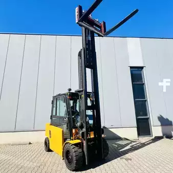 Elektromos 4 kerekű 2018  Hyundai HX50B-9 (13)