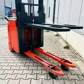 VZV s plošinou pro řidiče 2020  Linde D12AP (133) (12)