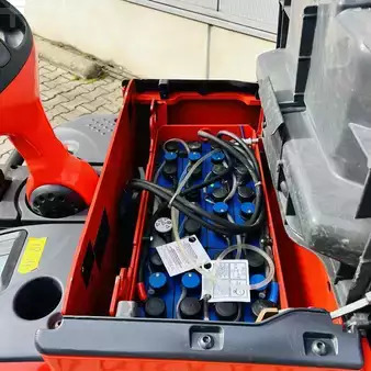 VZV s plošinou pro řidiče 2020  Linde D12AP (133) (9)