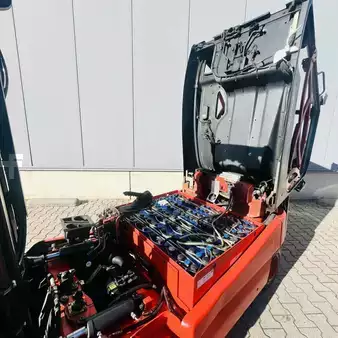 Carrelli elettrici 4 ruote 2007  Linde E25S (336-03) (10)