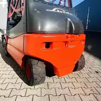 Carrelli elettrici 4 ruote 2007  Linde E25S (336-03) (15)