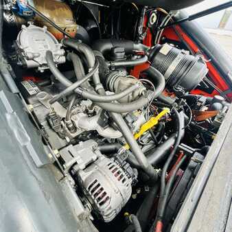 Gázüzemű targoncák 2017  Linde H35T (393-02) EVO (18)