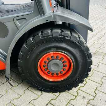 Gázüzemű targoncák 2017  Linde H35T (393-02) EVO (22)