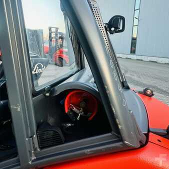 Gázüzemű targoncák 2017  Linde H35T (393-02) EVO (19)