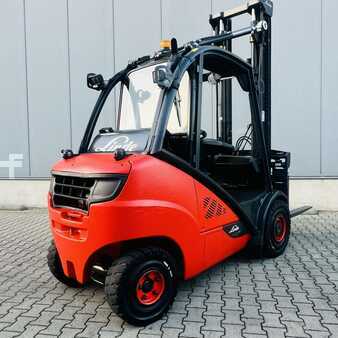 Gázüzemű targoncák 2017  Linde H35T (393-02) EVO (2)