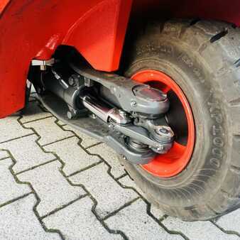 Gázüzemű targoncák 2017  Linde H35T (393-02) EVO (21)