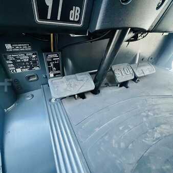 Gázüzemű targoncák 2017  Linde H35T (393-02) EVO (6)