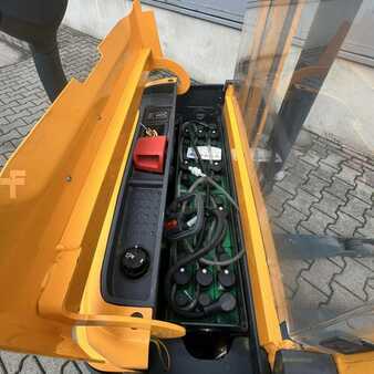 Apilador eléctrico 2014  Jungheinrich EJC110 (14)