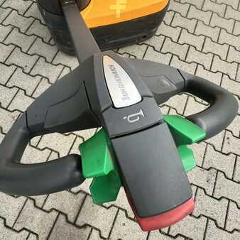 Apilador eléctrico 2014  Jungheinrich EJC110 (8)