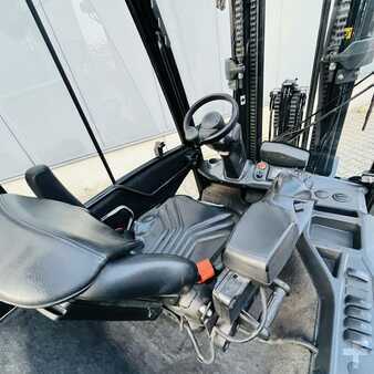 Elektromos 4 kerekű 2020  CAT Lift Trucks EP35N-80E (10)