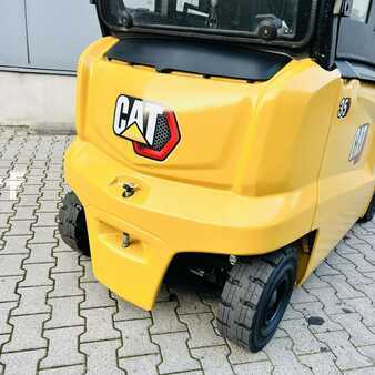 Elektromos 4 kerekű 2020  CAT Lift Trucks EP35N-80E (23)