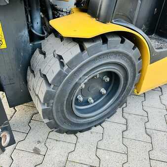 Elektromos 4 kerekű 2020  CAT Lift Trucks EP35N-80E (24)