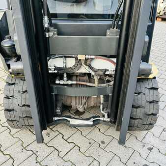 Elektromos 4 kerekű 2020  CAT Lift Trucks EP35N-80E (25)