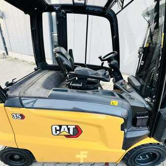 Elektromos 4 kerekű 2020  CAT Lift Trucks EP35N-80E (9)