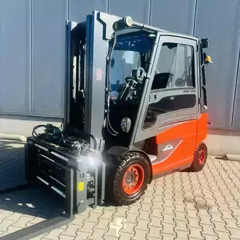 Elektro čtyřkolový VZV 2014  Linde E40/600H (388) (1)