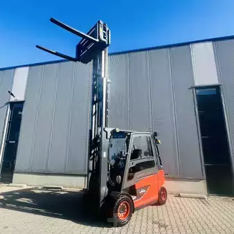 Elektro čtyřkolový VZV 2014  Linde E40/600H (388) (28)