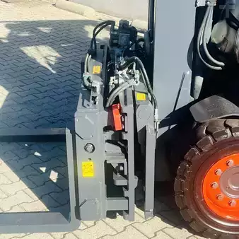 Elektro čtyřkolový VZV 2014  Linde E40/600H (388) (32)
