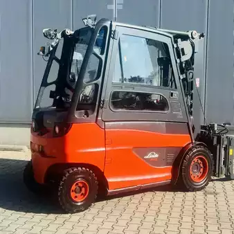Elektro čtyřkolový VZV 2014  Linde E40/600H (388) (35)