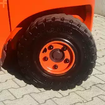 Elektro čtyřkolový VZV 2014  Linde E40/600H (388) (36)