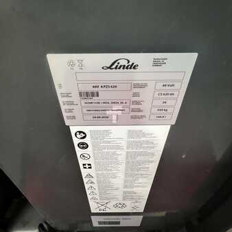 Schmalgangstapler 2020  Linde Kombi L-Head (5231) (12)