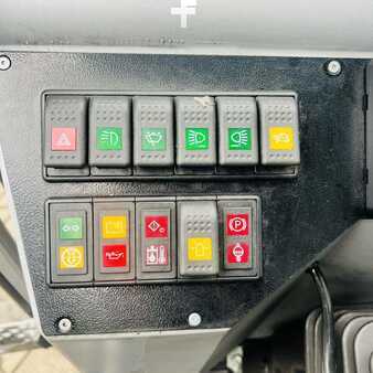 Camions à plate-forme éléctrique 2020  Volk DFW 5 (10)