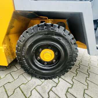 Camions à plate-forme éléctrique 2020  Volk DFW 5 (19)