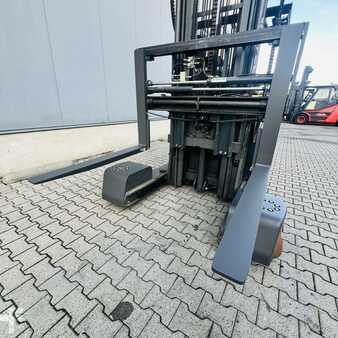 Four-way reachtrucks 2009  Atlet 250DTFVRF900UFS (20)