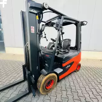 Elektro 4 Rad 2018  Linde E20 (387) (1)