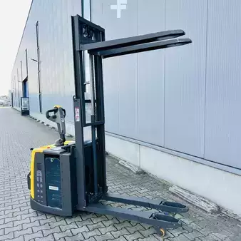 Apilador eléctrico 2017  Atlet PDP200THP209 (12)