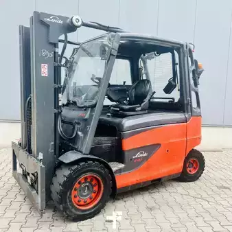 Eléctrico - 4 rodas 2020  Linde E40/600L (388) LOW (1)