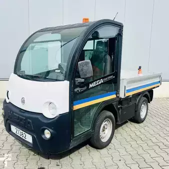 Veicoli elettrici con pianale 2015  Aixam Mega E-worker (1)