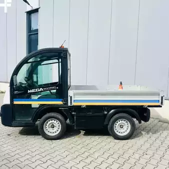 Veicoli elettrici con pianale 2015  Aixam Mega E-worker (2)