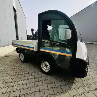 Veicoli elettrici con pianale 2015  Aixam Mega E-worker (4)