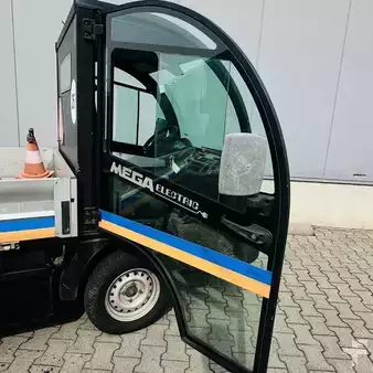 Veicoli elettrici con pianale 2015  Aixam Mega E-worker (5)