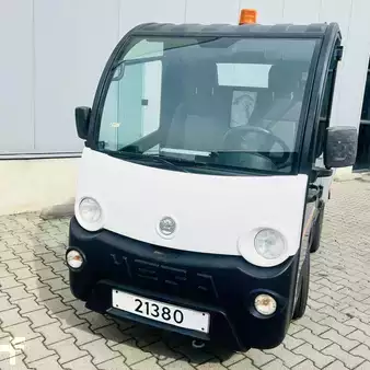 Veicoli elettrici con pianale 2015  Aixam Mega E-worker (2)