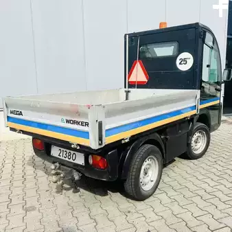 Veicoli elettrici con pianale 2015  Aixam Mega E-worker (6)