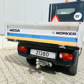 Veicoli elettrici con pianale 2015  Aixam Mega E-worker (7)