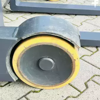 Tolóoszlopos targonca 2019  Linde R14HD (1120) (18)